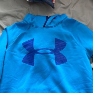 Youth boys Under Armor Sweatshirt